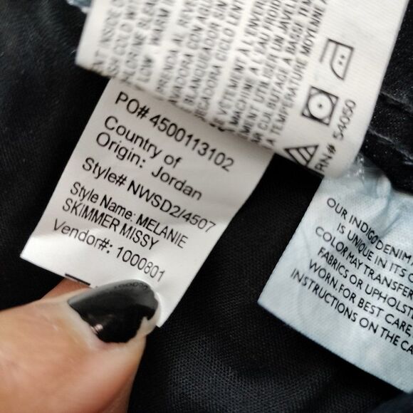 NWT Nine West Style Melanie Skimmer Missy Women Size 16/32 Average Capri Jeans - Picture 8 of 13